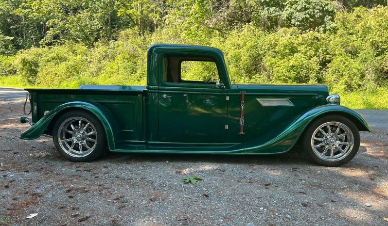 
								Factory Five Racing ’35 Hot Rod Truck full									