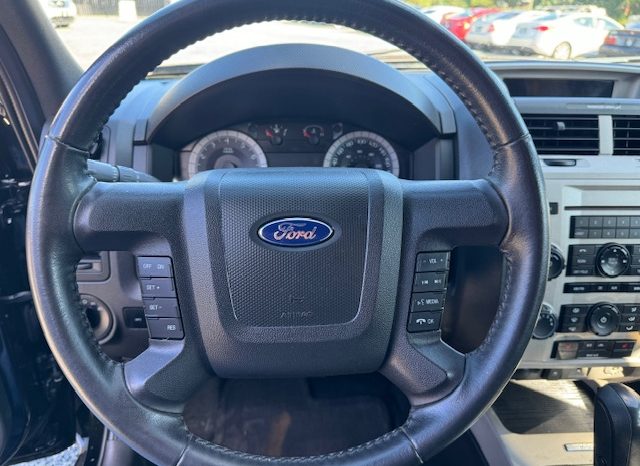 
								2009 FORD ESCAPE <BR> ONE OWNER, NO ACCIDENTS full									