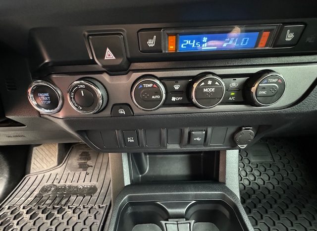 
								2020 TOYOTA TACOMA TRD Off Road <BR> LOW KM’S full									