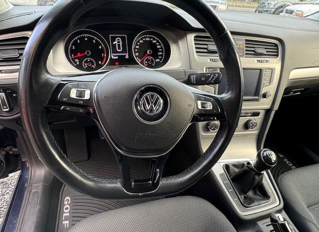 
								2016 VW GOLF SPORTWAGEN <BR> 5 SPD MANUAL, NO ACCIDENTS full									