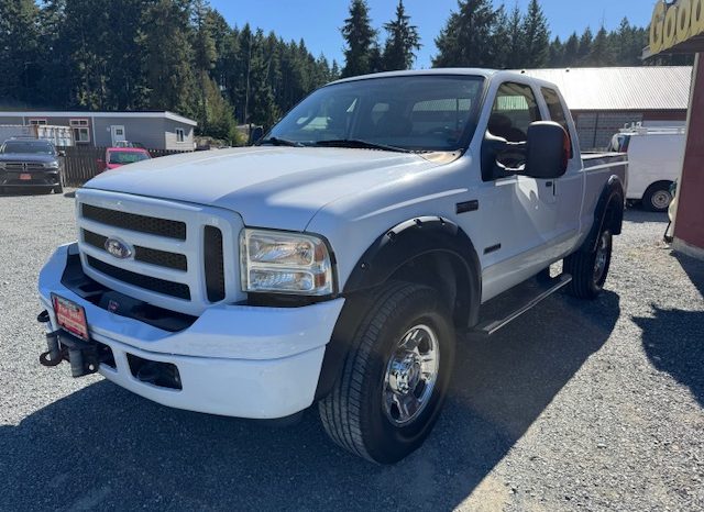 
								2005 FORD F350 XLT 4X4, 6.OL DIESEL, NO ACCIDENTS full									