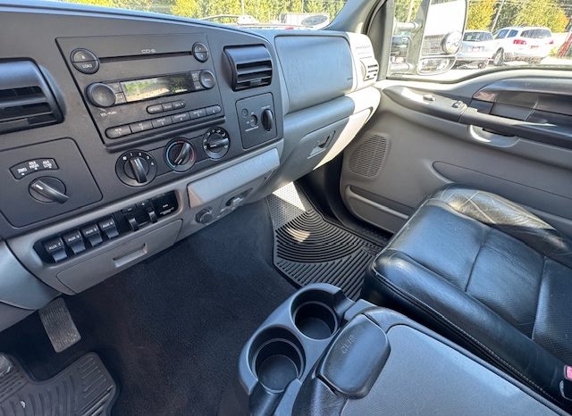 
								2005 FORD F350 XLT 4X4, 6.OL DIESEL, NO ACCIDENTS full									