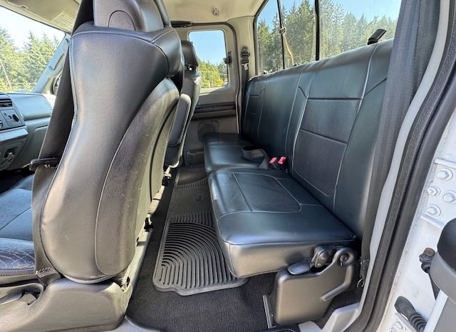 
								2005 FORD F350 XLT 4X4, 6.OL DIESEL, NO ACCIDENTS full									