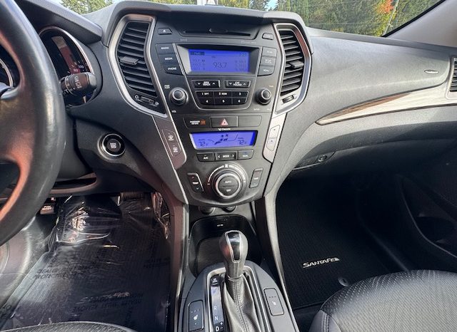 
								2013 HYUNDAI SANTA FE, 2.0L SPORT <BR> FWD, LOW KM’S full									