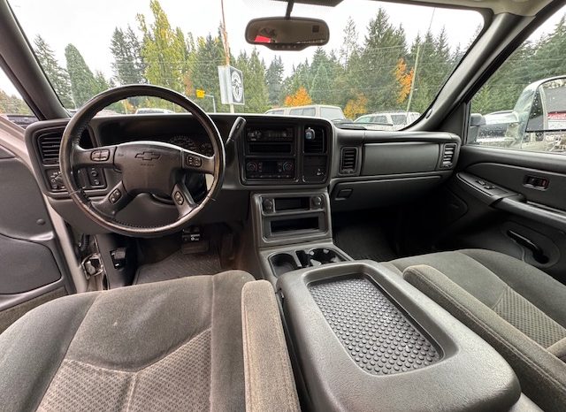 
								2005 CHEV 2500HD, RWD, <br> NO ACCIDENTS, BC TRUCK full									