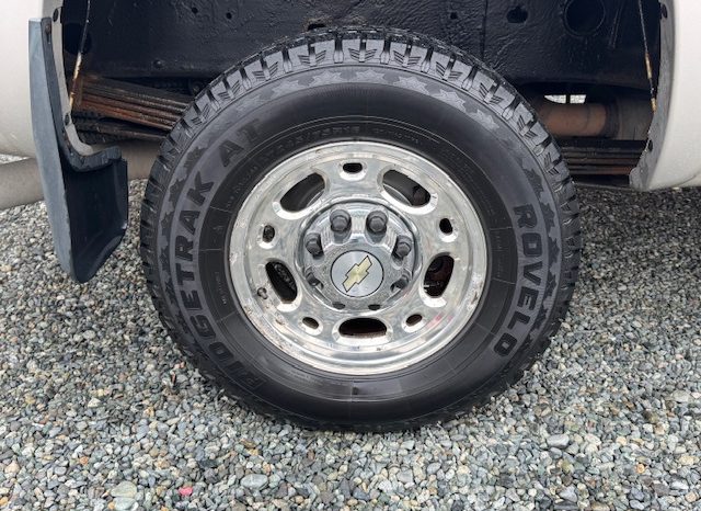 
								2005 CHEV 2500HD, RWD, <br> NO ACCIDENTS, BC TRUCK full									