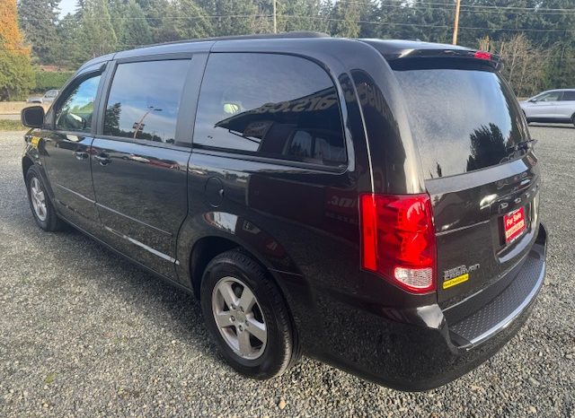 
								2012 DODGE GRAND CARAVAN STO-N-GO, <br> VICTORIA CAR, NO ACCIDENTS full									