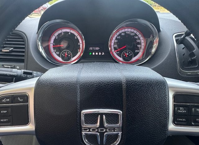 
								2012 DODGE GRAND CARAVAN STO-N-GO, <br> VICTORIA CAR, NO ACCIDENTS full									