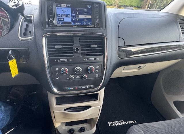 
								2012 DODGE GRAND CARAVAN STO-N-GO, <br> VICTORIA CAR, NO ACCIDENTS full									