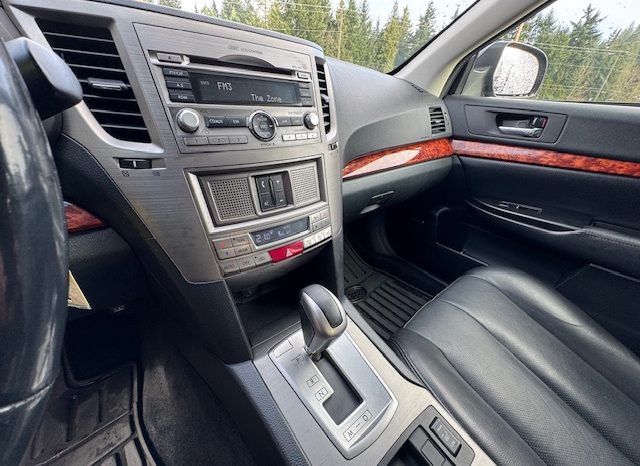 
								2010 SUBARU OUTBACK AWD <br> 2.5 LTD full									