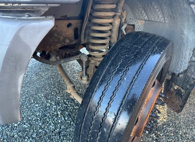 
								2005 FORD F450 RWD, FLAT DECK <BR> LOW KM’S full									