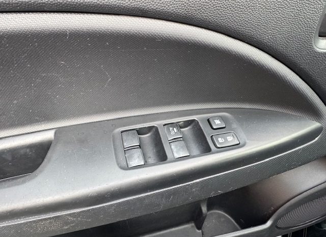 
								2017 MITSUBISHI MIRAGE <BR> 5 SPEED MANUAL NO ACCIDENTS full									