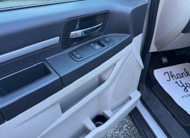 
								2010 DODGE GRAND CARAVAN <BR> 7 SEATS, B.C. CAR full									