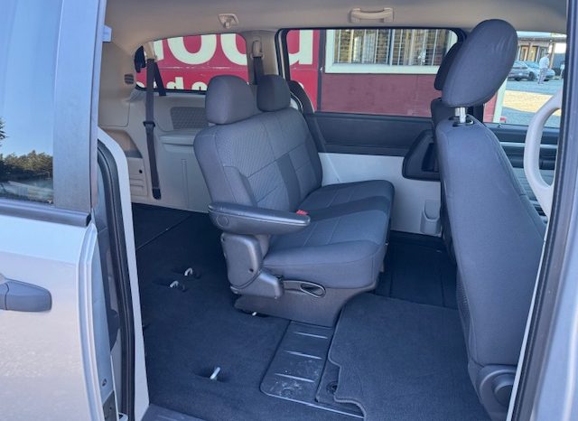 
								2010 DODGE GRAND CARAVAN <BR> 7 SEATS, B.C. CAR full									