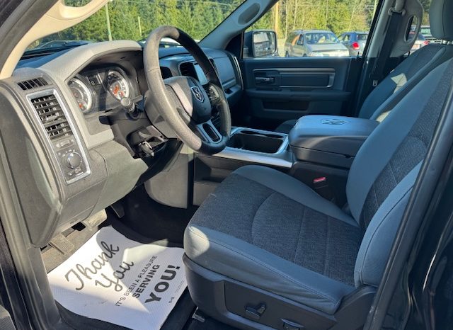 
								2016 RAM 1500 4X4 3.6L <BR> NO ACCIDENTS full									