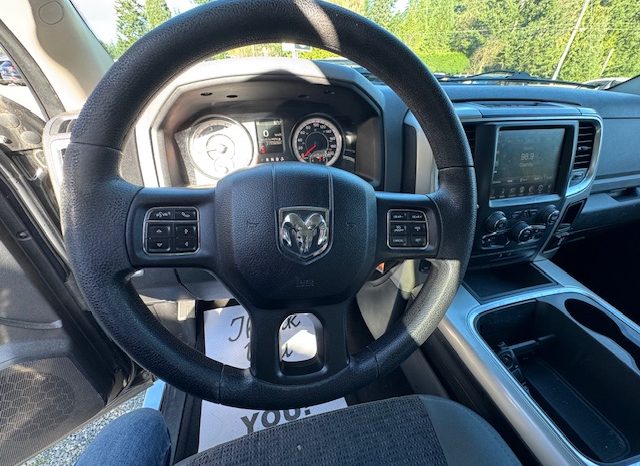 
								2016 RAM 1500 4X4 3.6L <BR> NO ACCIDENTS full									