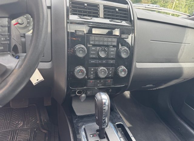 
								2008 FORD ESCAPE LIMITED <BR> AWD, GREAT SERVICE HISTORY full									